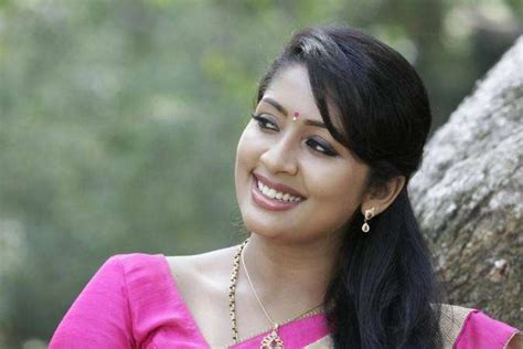 navya nair divorce|Navya Nair Biography: Husband, Net Worth, Age,。